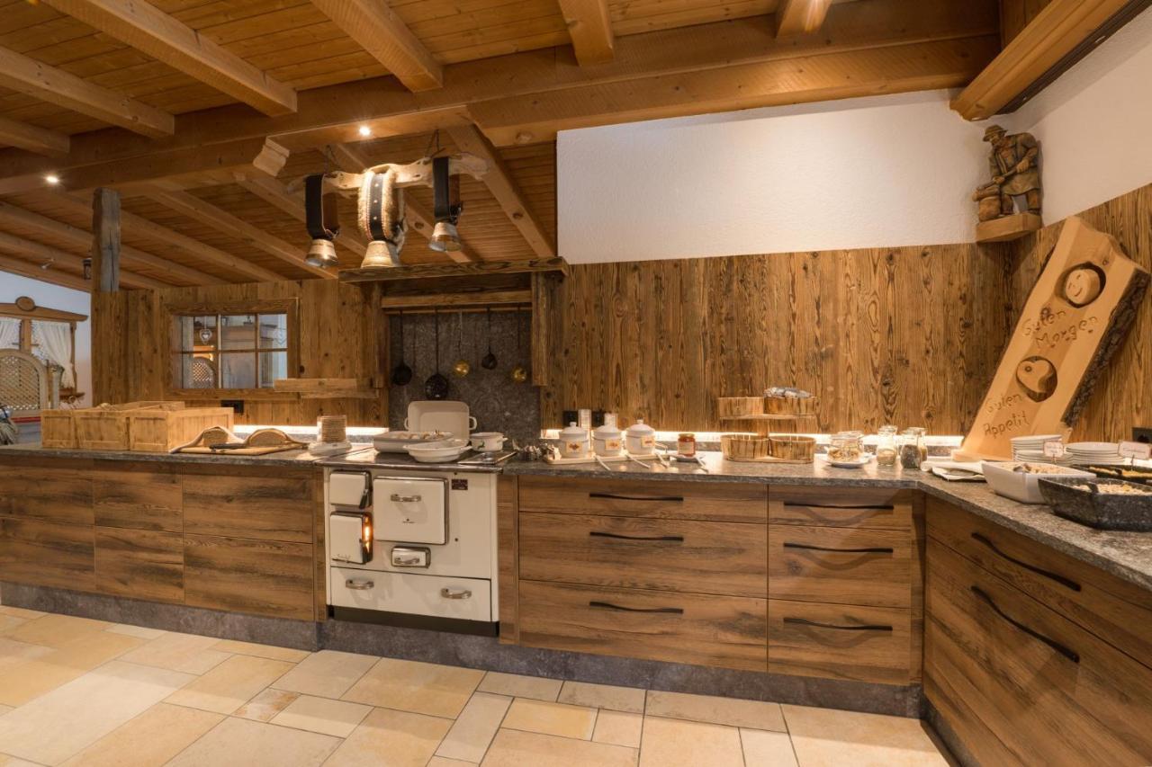 Hotel Hoellroah カップル エクステリア 写真
