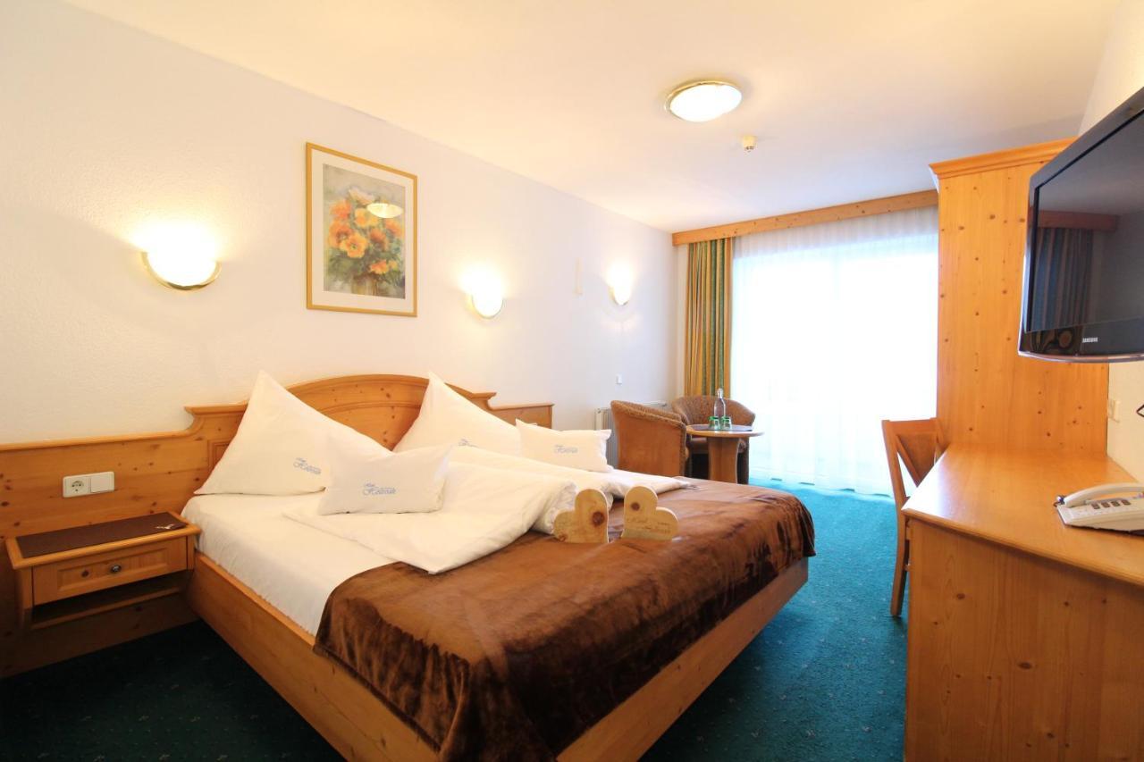 Hotel Hoellroah カップル エクステリア 写真