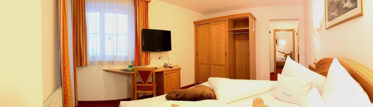 Hotel Hoellroah カップル エクステリア 写真