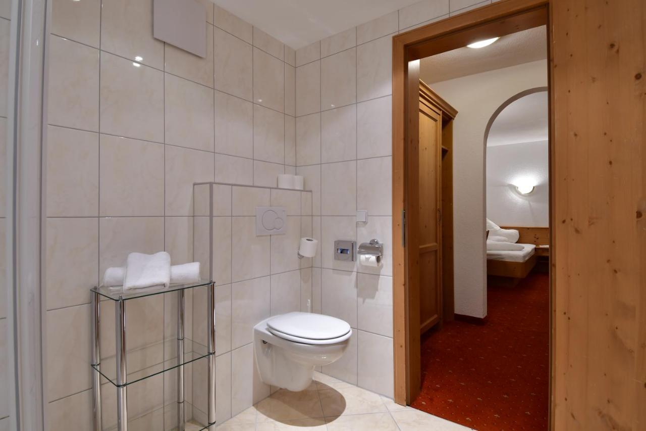 Hotel Hoellroah カップル エクステリア 写真