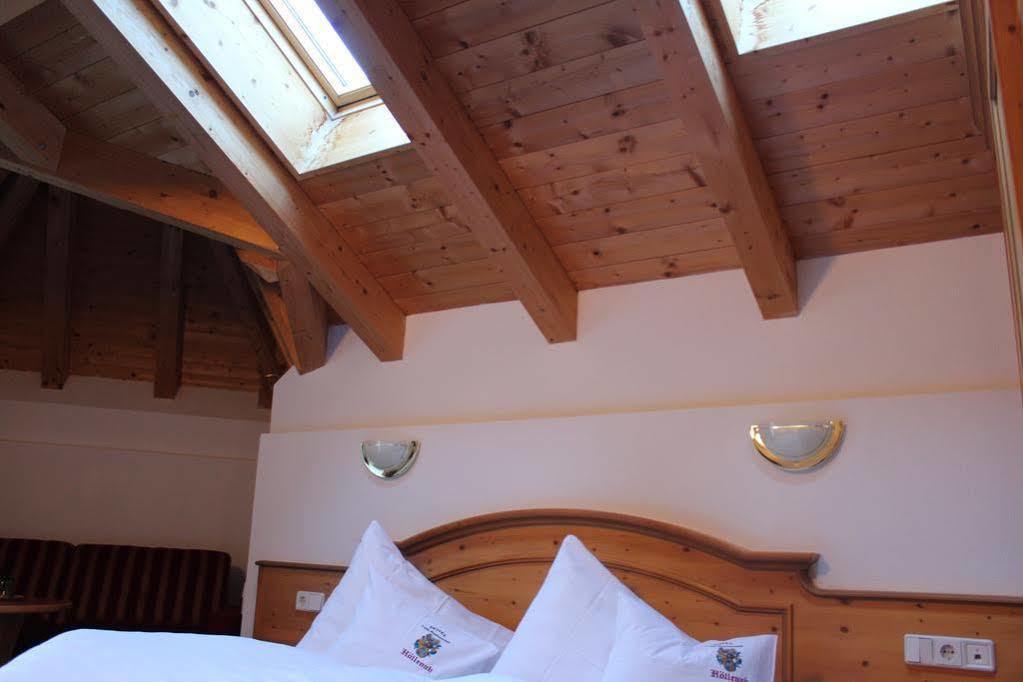 Hotel Hoellroah カップル エクステリア 写真