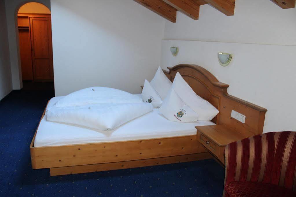 Hotel Hoellroah カップル エクステリア 写真